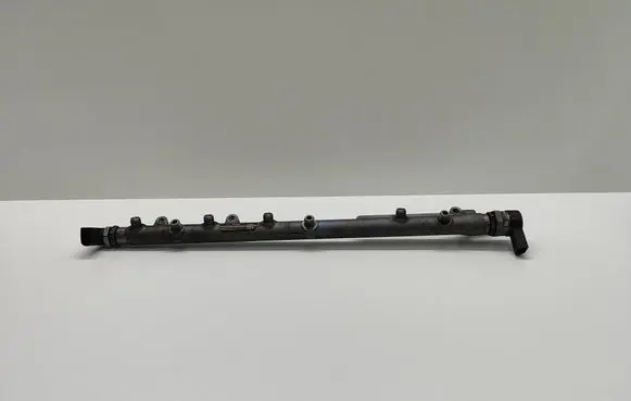BMW 5 E60 E61 Fuel main line pipe 7795514 779551403 0445216015