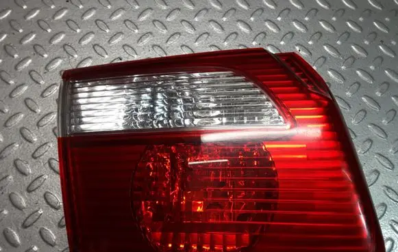 Mazda 626 Tailgate rear/tail lights 22661919