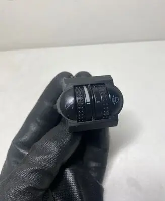 Volkswagen PASSAT B5 Headlight level height control switch 3B0941333C