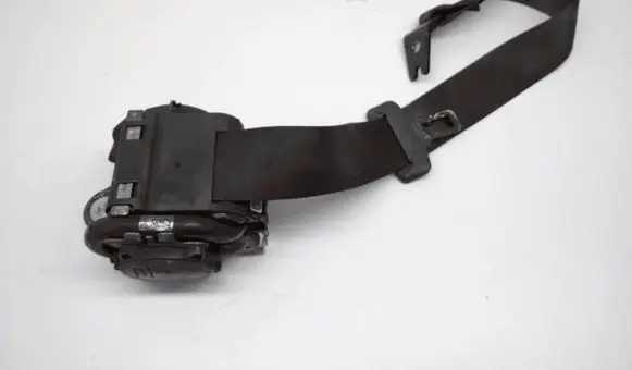 Volvo S90, V90 Rear seatbelt 630953700