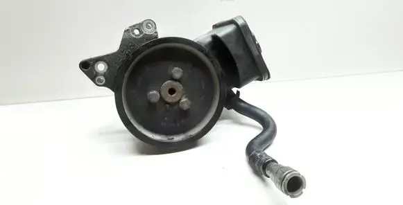 BMW X5 E53 Power steering pump 6762279