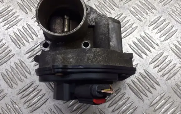 Ford Fusion Throttle body valve VP2S6U-9E928-BA