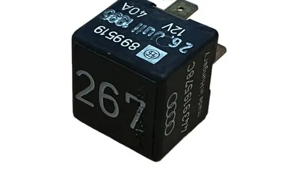 Audi A4 S4 B5 8D Other relay 443919578C 899519