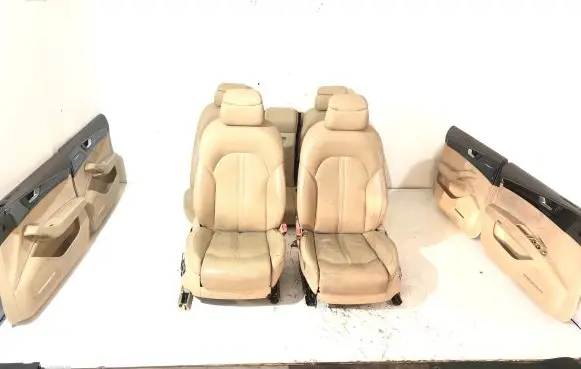 Seat set