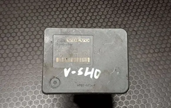 Volvo S40 ABS Pump 30742654