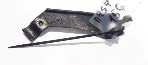 Toyota Corolla Verso AR10 Engine mounting bracket