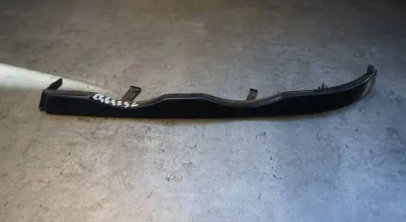 BMW 3 E46 Under headlight/headlamp trim 8208481