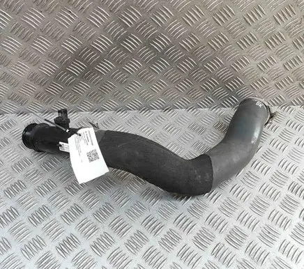 Audi Q7 4M Intercooler hose/pipe 4M0145683H 4M0145737AC