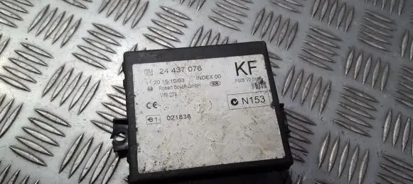 Opel Zafira A Comfort/convenience module 24437076 24437076kf