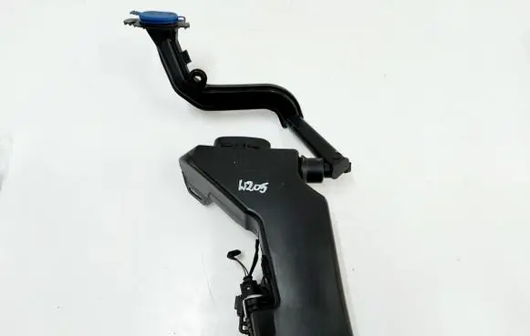 Mercedes-Benz C AMG W205 Windshield washer fluid reservoir/tank A2058600860