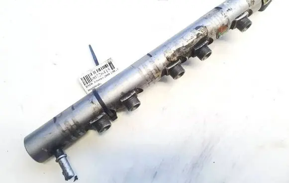 BMW 3 E90 E91 Fuel main line pipe 000607l1 0445214183
