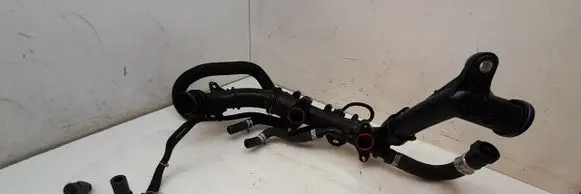 Peugeot 5008 II Engine coolant pipe/hose Z12002105