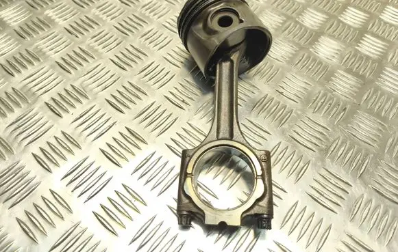 Volvo S60 Piston with connecting rod 81L79