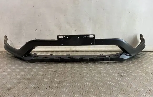 Front bumper lip