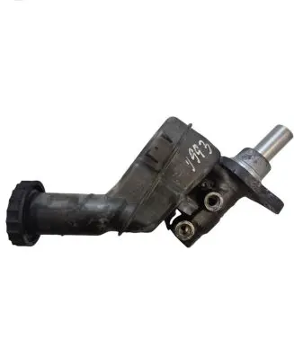 Master brake cylinder