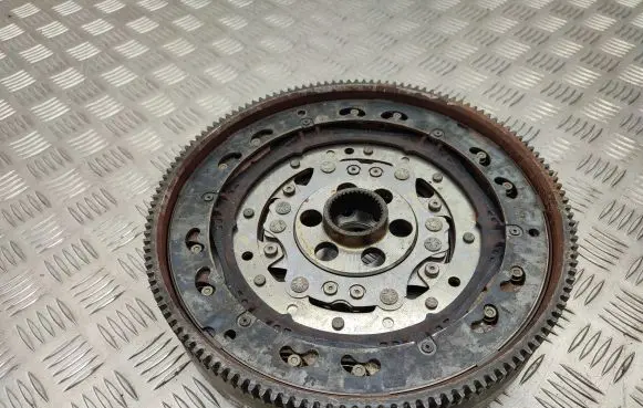 Volkswagen Transporter - Caravelle T6 Flywheel