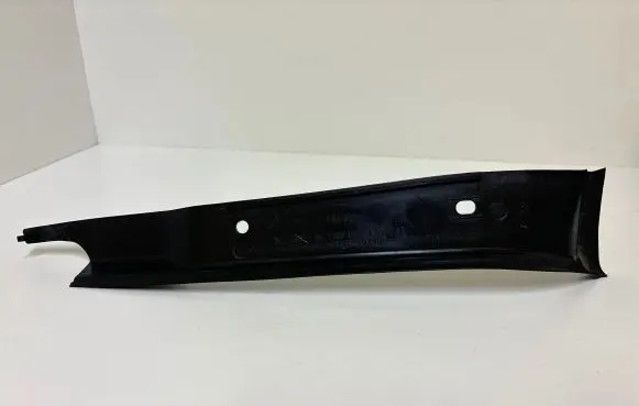 BMW 1 F20 F21 Rear/tail light trim molding 7300664 51247300664