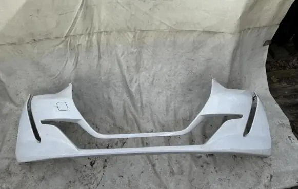 Peugeot 5008 II Front bumper 9824787680