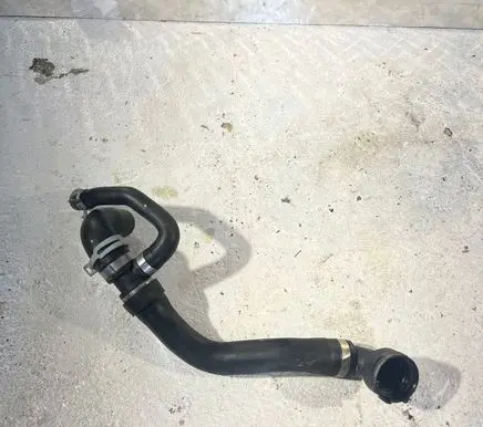 Volvo XC90 Engine coolant pipe/hose 31338292