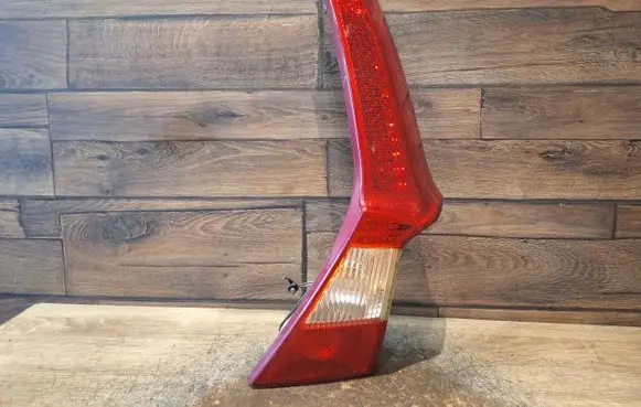 Volvo V70 Tailgate rear/tail lights 164398