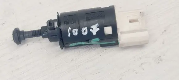 Peugeot 1007 Brake pedal sensor switch 9643478880 95835T02