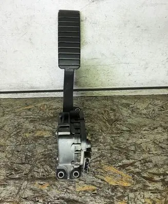 Renault Laguna II Accelerator throttle pedal 8200415818 6PV00908500