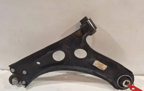 Peugeot 208 Front control arm S25056987