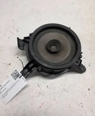Volvo V70 Front door speaker 8673728