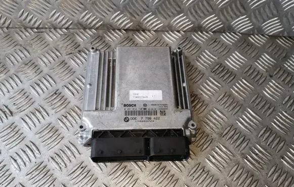 BMW 5 E60 E61 Engine control unit/module 0281012190 7798422