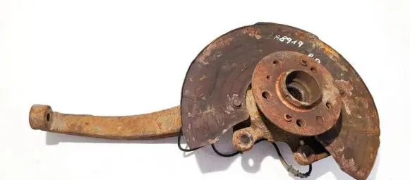 Front wheel hub