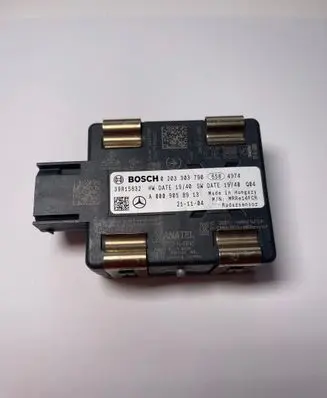 Mercedes-Benz C W205 Distronic sensor radar A0009058913 39R15832 0203303790