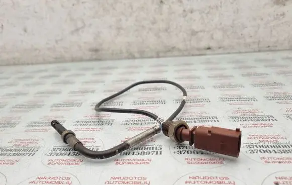 Volkswagen Golf V Exhaust gas temperature sensor 03G906088K