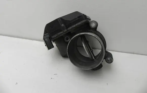 Volkswagen Golf VI Throttle body valve 03L128063S VD8403