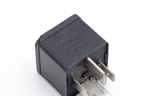 Volkswagen Golf IV Other relay 7M0951253A