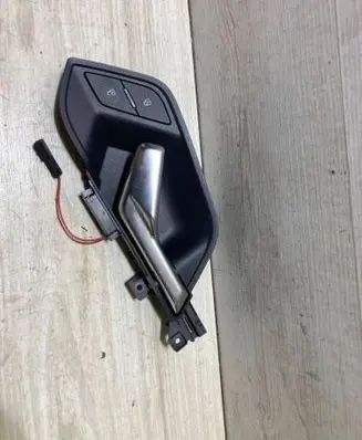 Audi Q3 F3 Front door interior handle 83A837019F
