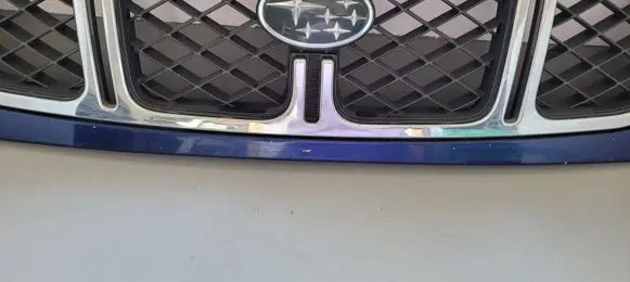 Subaru Forester SF Front grill