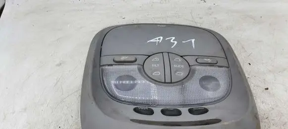 KIA Sorento Front seat light Y05G940A03E010 20050729