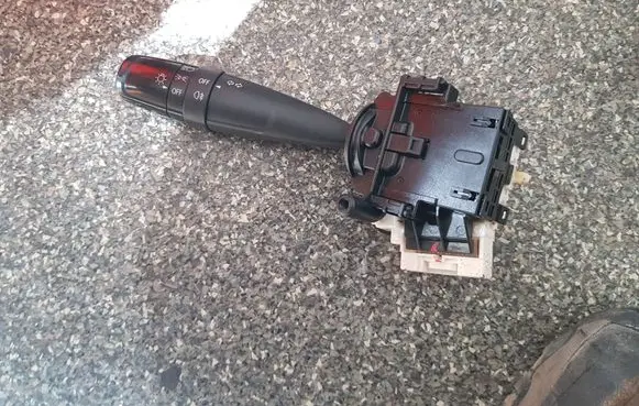 Suzuki Swift II Indicator stalk