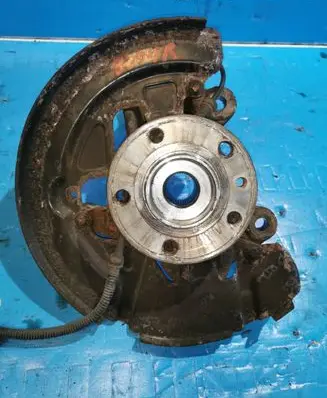 Volvo S80 Front wheel hub 8G912c300 09721 6C913K170