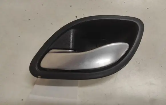 Renault Laguna II Front door interior handle 8200000723