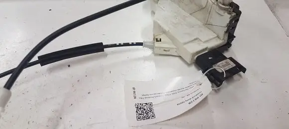 Citroen C5 Front door lock 574388