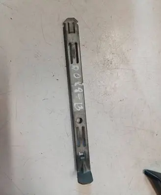 Volvo XC90 Headlight/headlamp mounting bracket 8637182