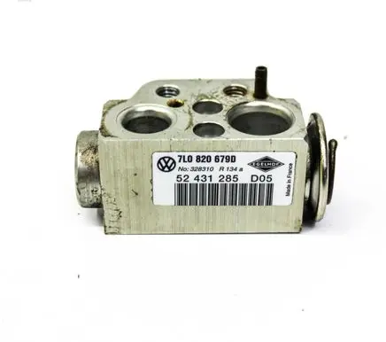 Audi Q7 4L Air conditioning (A/C) expansion valve 7L0820679D