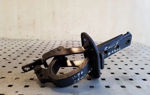 Volvo V70 Tailgate/trunk/boot hinge 31218425
