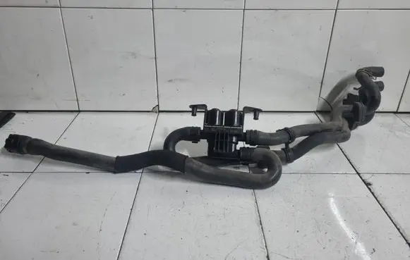 BMW 5 E60 E61 Coolant heater control valve 6931708 070117 1147412181