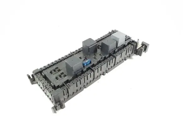 Mercedes-Benz GL X166 Fuse module A1669063901
