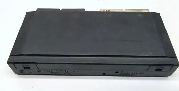 BMW 5 E34 Comfort/convenience module 1379741 61351379741