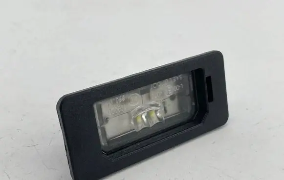 BMW 5 F10 F11 Number plate light 7193293