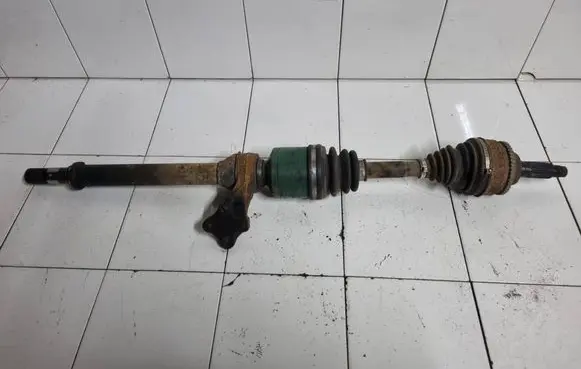 Mazda MPV II LW Front driveshaft