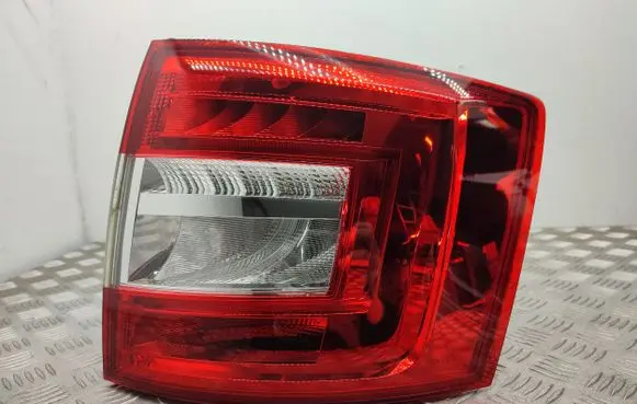 Skoda Octavia Mk3 (5E) Rear/tail lights 5E9945096B